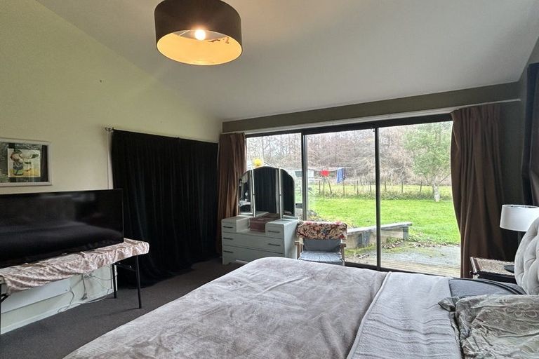 Photo of property in 150 Akatarawa Road, Reikorangi, Waikanae, 5391