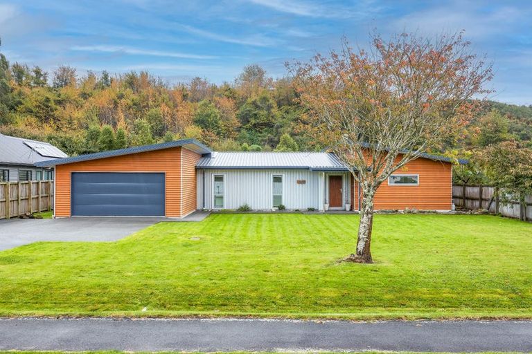 Photo of property in 15 Railway Terrace, Glentunnel, Coalgate, 7673