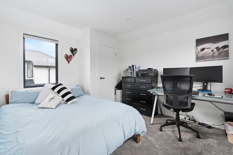 Photo of property in 1a Kings Avenue, South Dunedin, Dunedin, 9012
