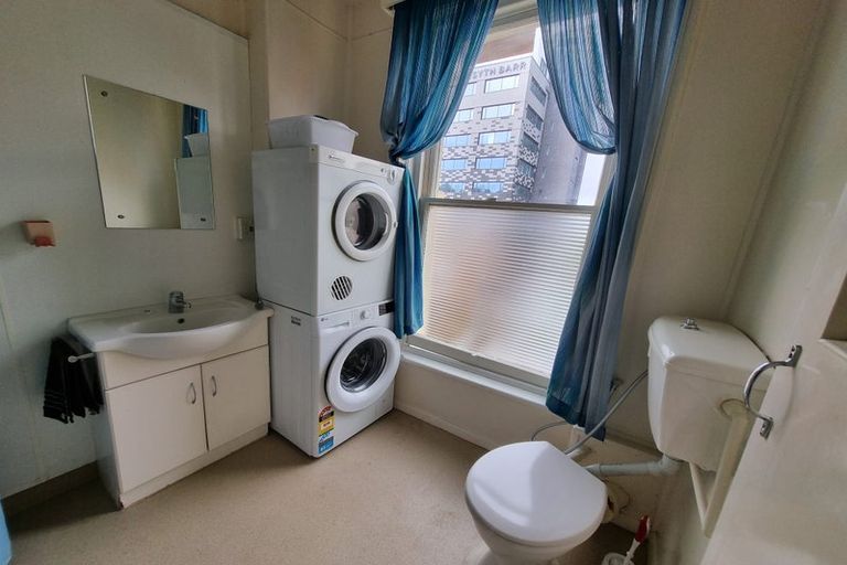 Photo of property in 112 Moray Place, Dunedin Central, Dunedin, 9016