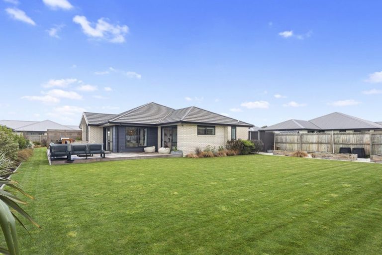 Photo of property in 3 Hamlett Drive, Woodend, 7610