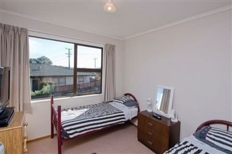 Photo of property in 204 Ngatai Road, Otumoetai, Tauranga, 3110