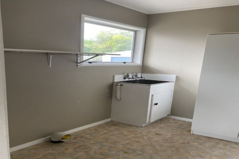 Photo of property in 15 Matipo Crescent, Pukete, Hamilton, 3200