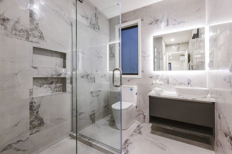 Photo of property in 28 Catalina Avenue, Rosehill, 2113