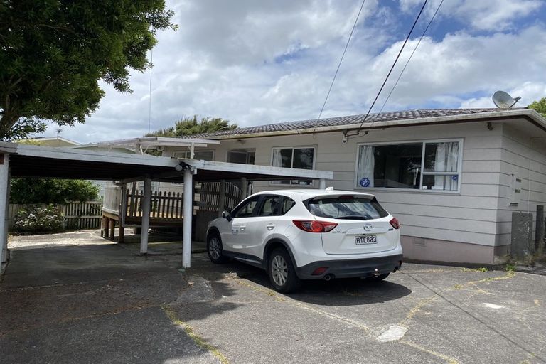 Photo of property in 61a/1 Strid Road, Te Atatu South, Auckland, 0610