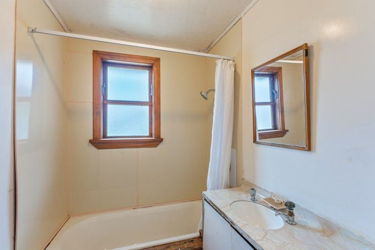 Photo of property in 18 Ruru Road, Otaihanga, Paraparaumu, 5036