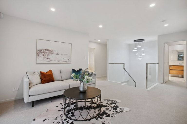 Photo of property in 37b Sorrel Crescent, Bucklands Beach, Auckland, 2012