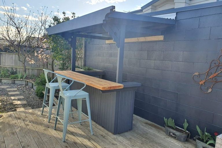 Photo of property in 41 Gresford Street, Edgeware, Christchurch, 8013