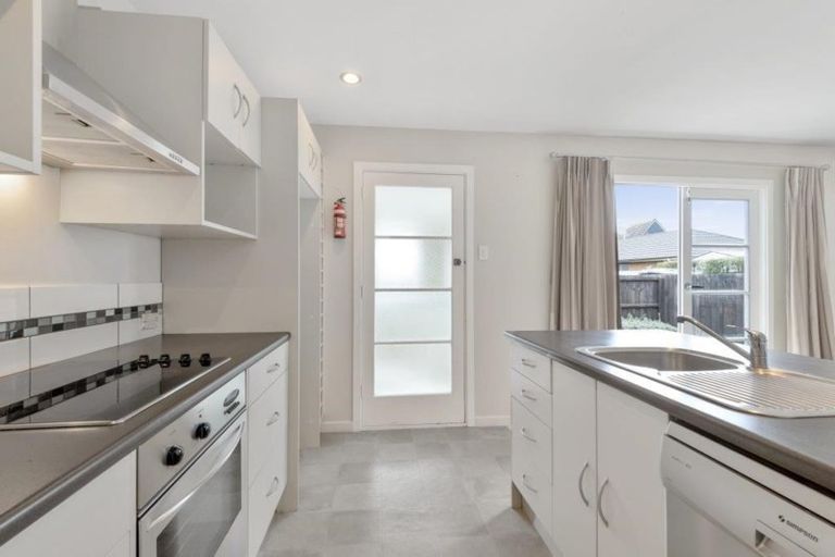 Photo of property in 75 Mahars Road, Mairehau, Christchurch, 8052