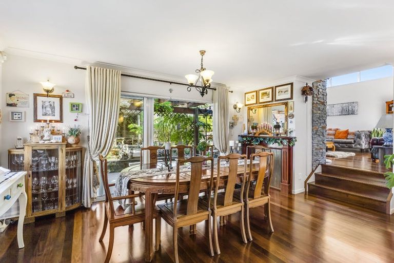 Photo of property in 74 Travis View Drive, Fairview Heights, Auckland, 0632