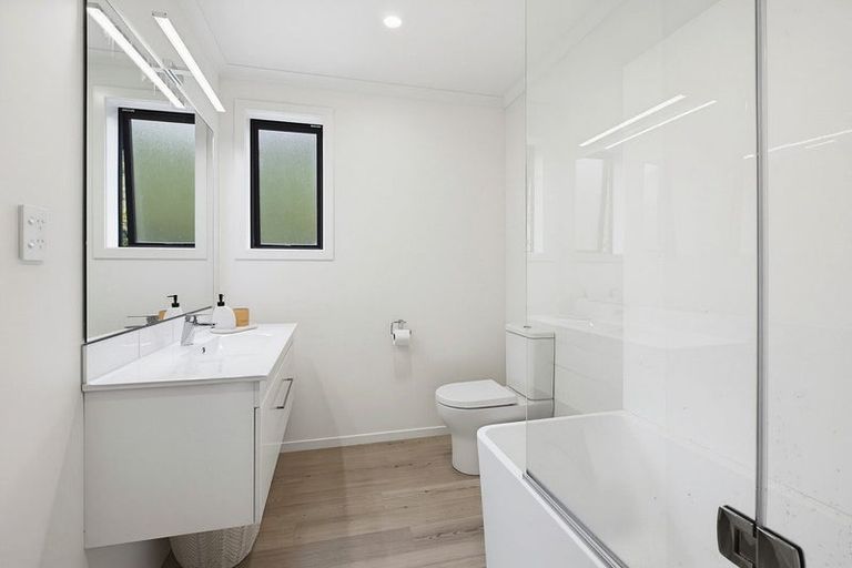 Photo of property in 15 Holystone Road, Whitby, Porirua, 5024