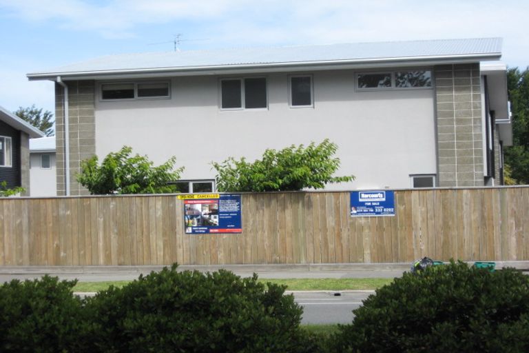 Photo of property in 212c Lincoln Road, Addington, Christchurch, 8024