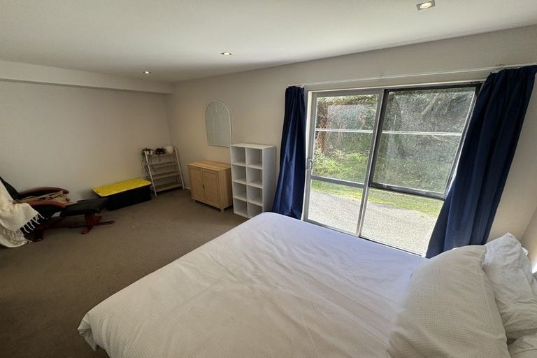 Photo of property in 9 Saddleback Grove, Karori, Wellington, 6012