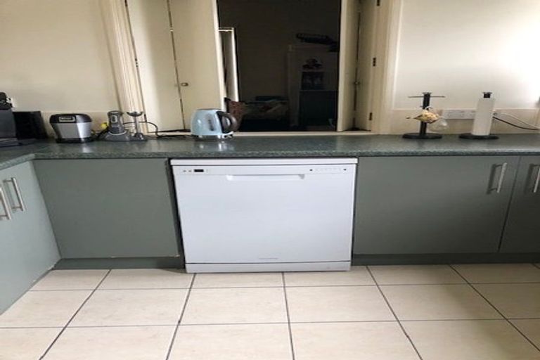 Photo of property in 8 Mcmahon Drive, Aidanfield, Christchurch, 8025