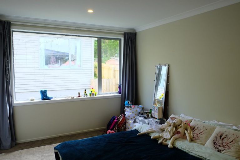 Photo of property in 102u3 Chester Road, Tawa, Wellington, 5028