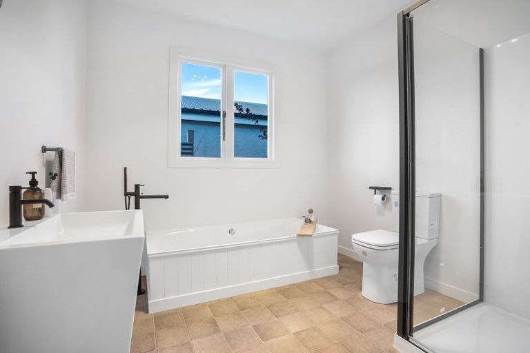 Photo of property in 31 Mary Street, Winton, 9720