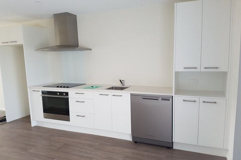 Photo of property in 84 Prado Drive, Pukekohe, 2120