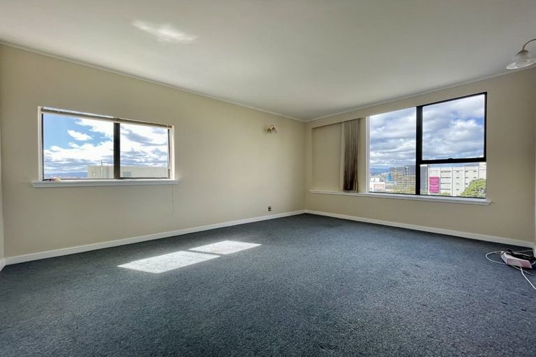 Photo of property in Hobson Court Flats, 46/70u Hobson Street, Thorndon, Wellington, 6011