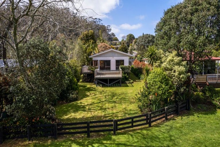 Photo of property in 2 Tuatahi Place, Kerikeri, 0230