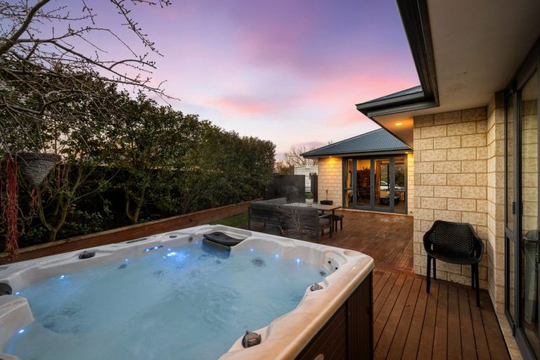 Photo of property in 56 Broomfield Terrace, Burwood, Christchurch, 8061