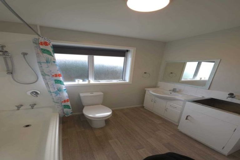 Photo of property in 1/9 Curletts Road, Sockburn, Christchurch, 8042
