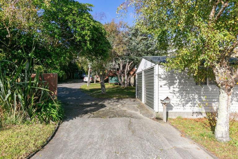 Photo of property in 20 Tremewan Street, Tawa, Wellington, 5028