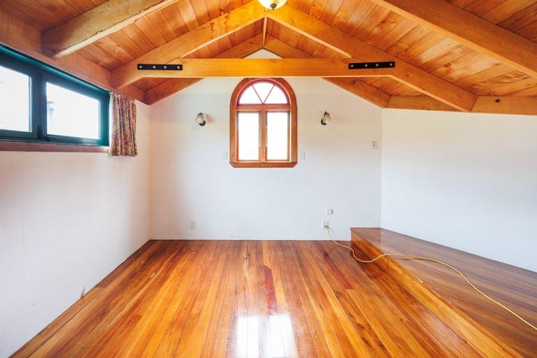 Photo of property in 353 Kahuterawa Road, Linton, Palmerston North, 4472