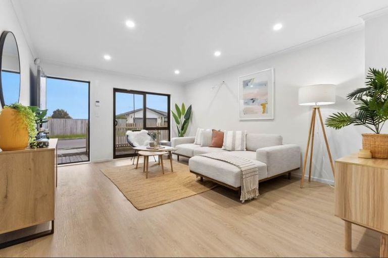 Photo of property in 106c Parkhaven Drive, Rosehill, Papakura, 2113