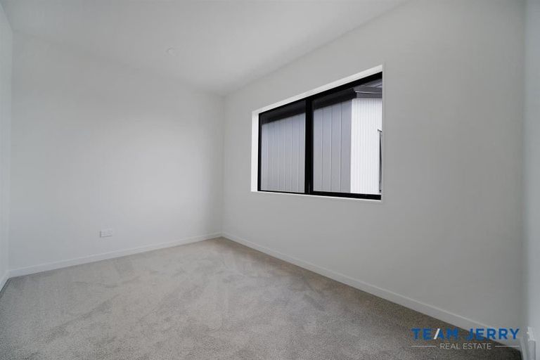 Photo of property in 121b Grove Road, Papakura, 2110