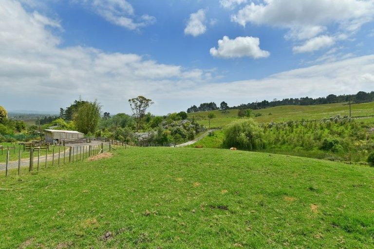 Photo of property in 56c Kaipara Coast Highway, Helensville, 0871
