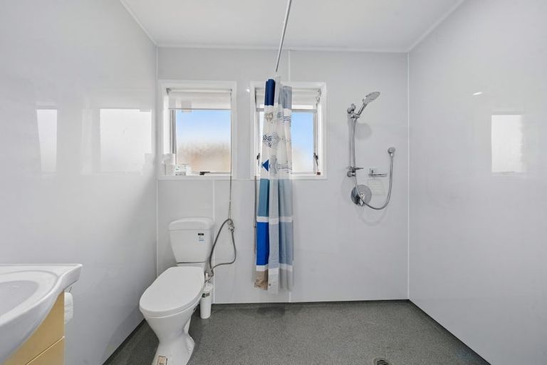 Photo of property in 1/41 Blacklock Avenue, Henderson, Auckland, 0612