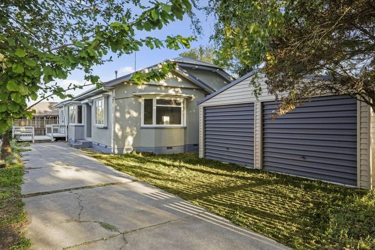 Photo of property in 94 Rattray Street, Riccarton, Christchurch, 8041