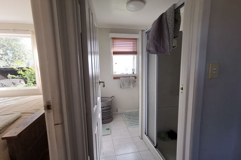 Photo of property in 33 Chippendale Crescent, Birkdale, Auckland, 0626