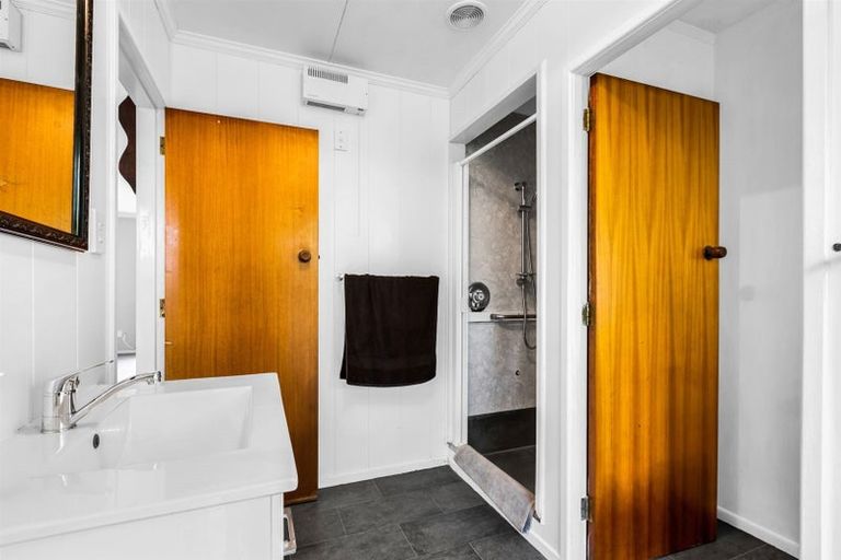 Photo of property in 2a Tawa Street, Inglewood, 4330