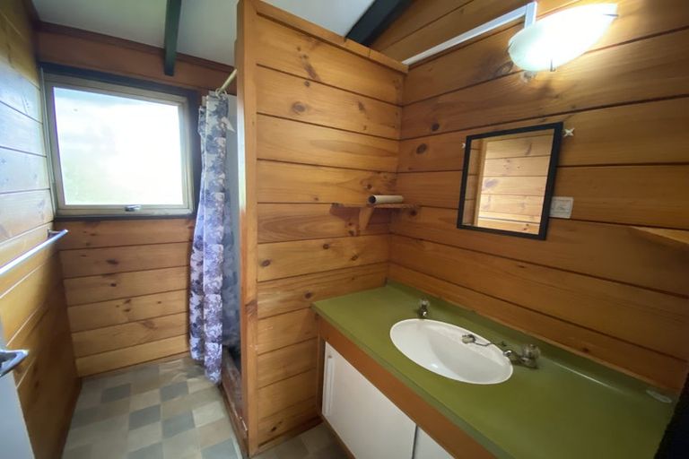 Photo of property in 26 Seaview Road, Glenfield, Auckland, 0629