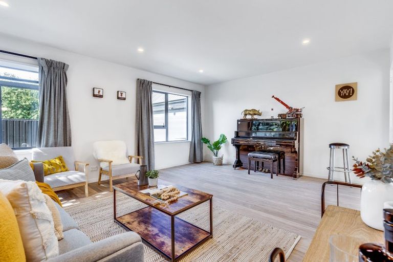 Photo of property in 12 Patricia Place, Harewood, Christchurch, 8051