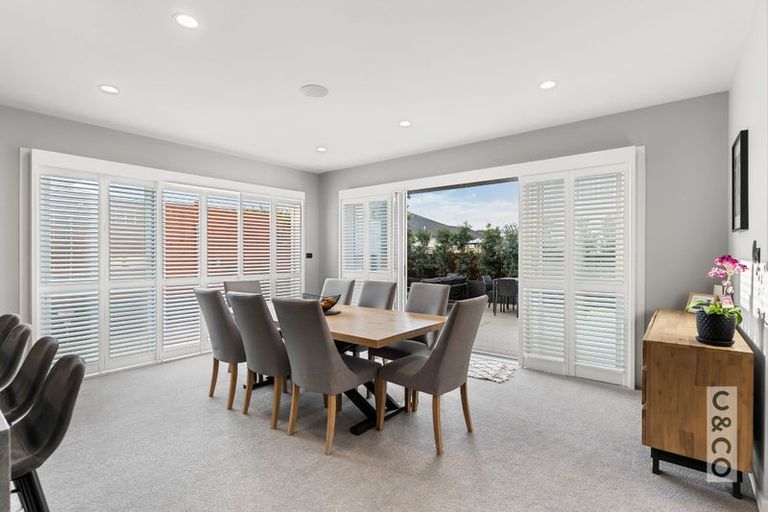 Photo of property in 37 Nobilo Road, Kumeu, 0810