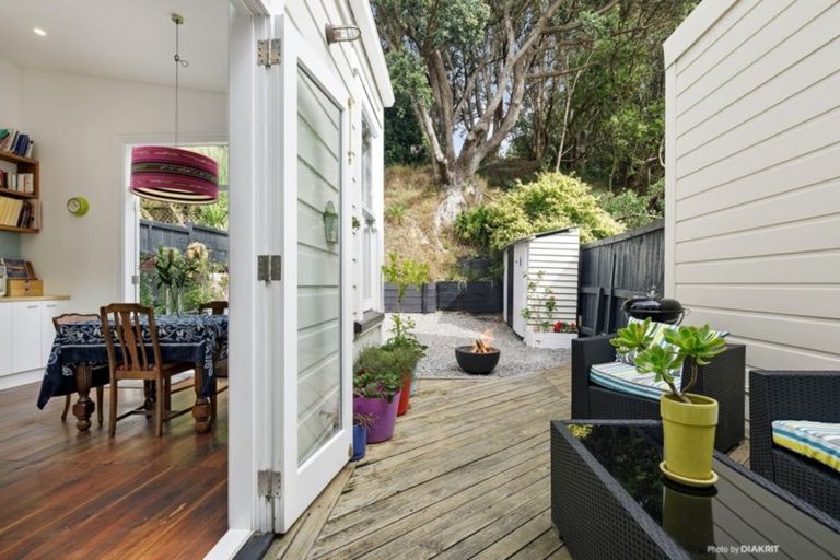 Photo of property in 6 Russell Terrace, Newtown, Wellington, 6021