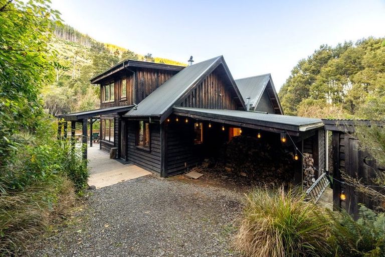 Photo of property in 100 Bachelors Road, Little River, 7591