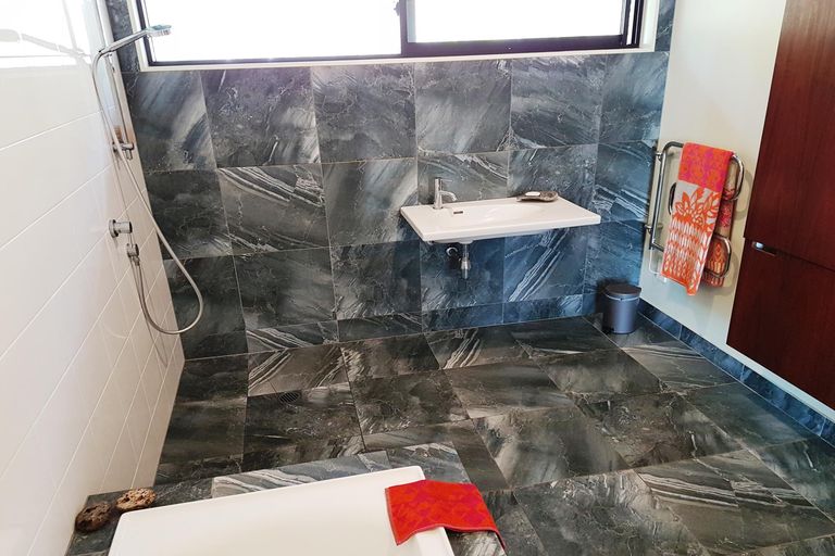 Photo of property in 671c Wainui Road, Raglan, 3297