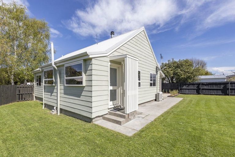 Photo of property in 8 Thorne Place, Rangiora, 7400