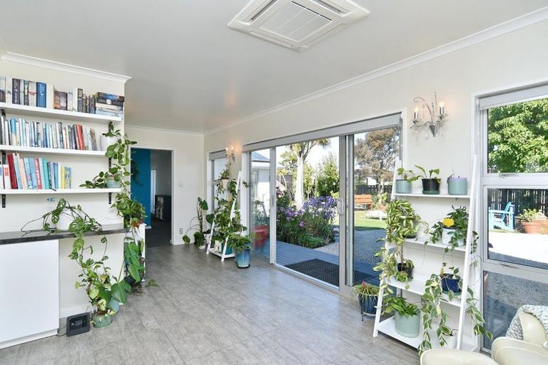 Photo of property in 44 Geddis Street, Rangiora, 7400