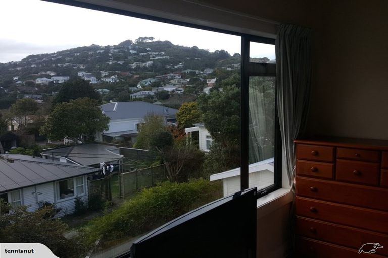 Photo of property in 77a Creswick Terrace, Northland, Wellington, 6012