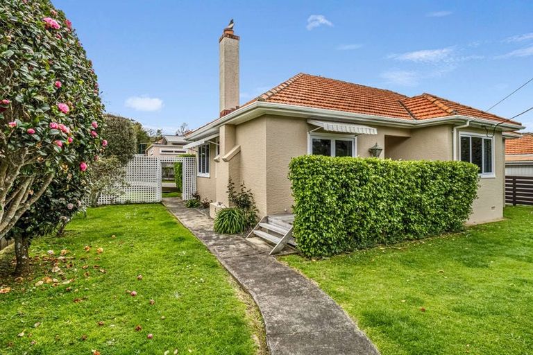Photo of property in 66 Great North Road, Saint Johns Hill, Whanganui, 4500