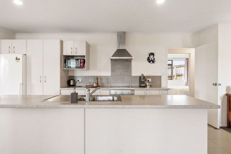 Photo of property in 2 Austen Way, Hairini, Tauranga, 3112