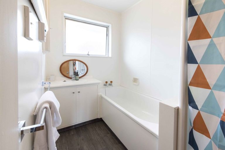 Photo of property in 2/97 Geraldine Street, Edgeware, Christchurch, 8013