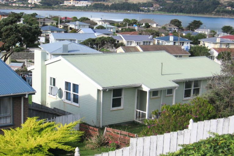 Photo of property in 11 Piko Street, Titahi Bay, Porirua, 5022