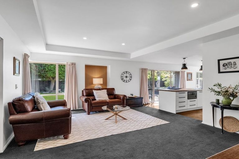 Photo of property in 16 Hemingway Place, Spencerville, Christchurch, 8083