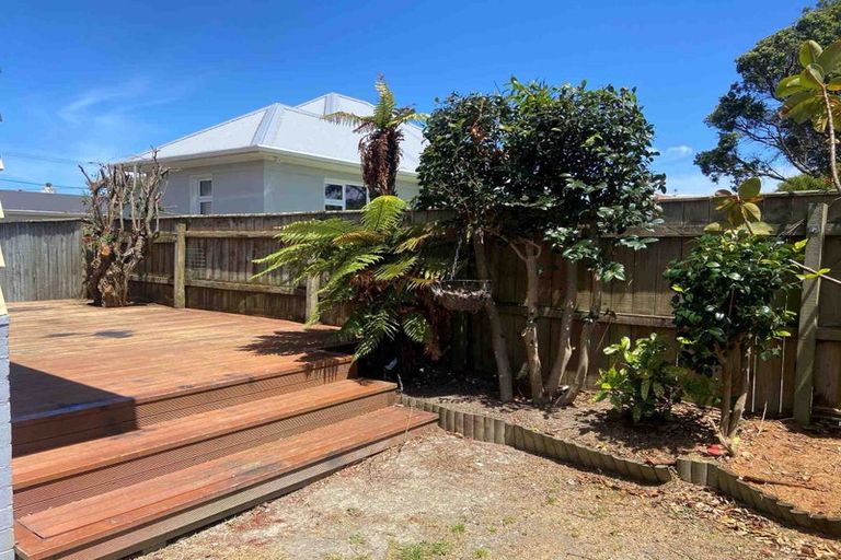 Photo of property in 1/24 Jutland Street, Waterloo, Lower Hutt, 5011