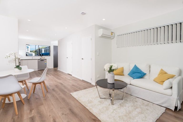 Photo of property in 21 Huri Street, Mangere Bridge, Auckland, 2022